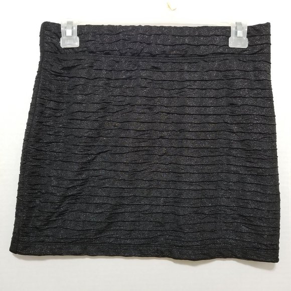 Nollie Dresses & Skirts - Nollie skirt Medium glittery metallic weave textured elastic pull on waist lined